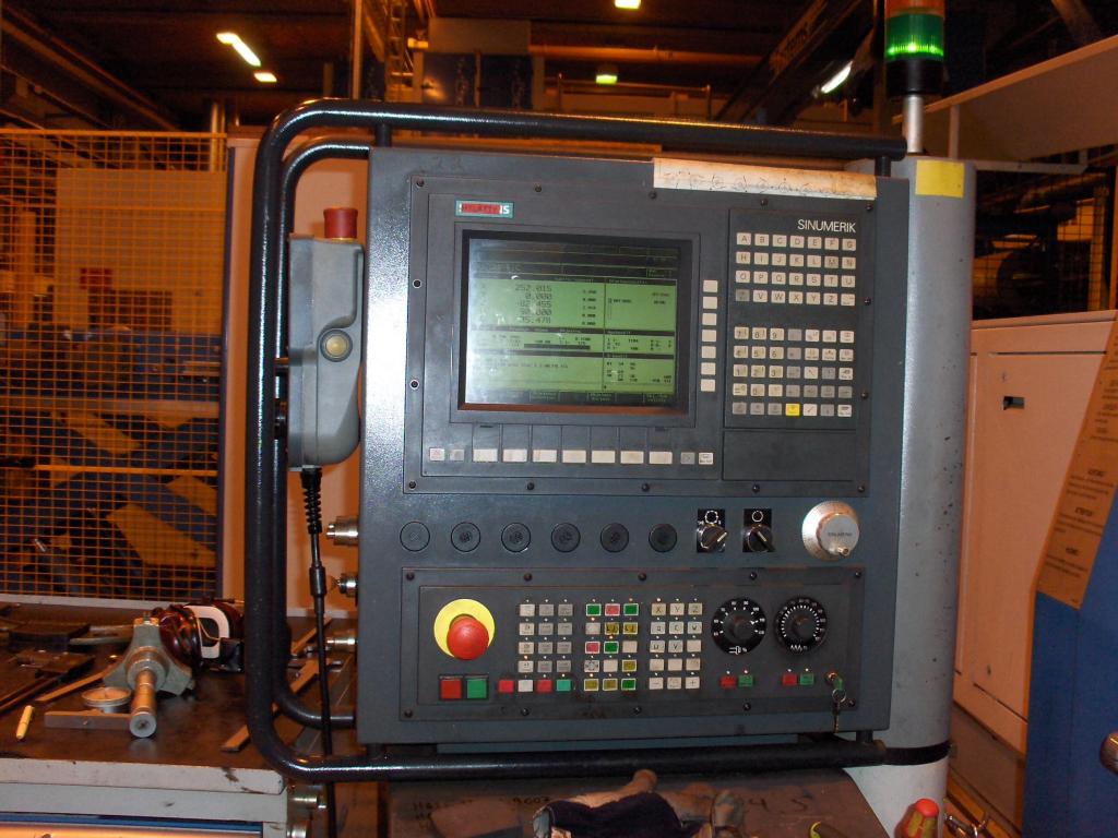 CNC-Dreh-, Fraes- Bohrmaschine MAX MUELLER MDW 20